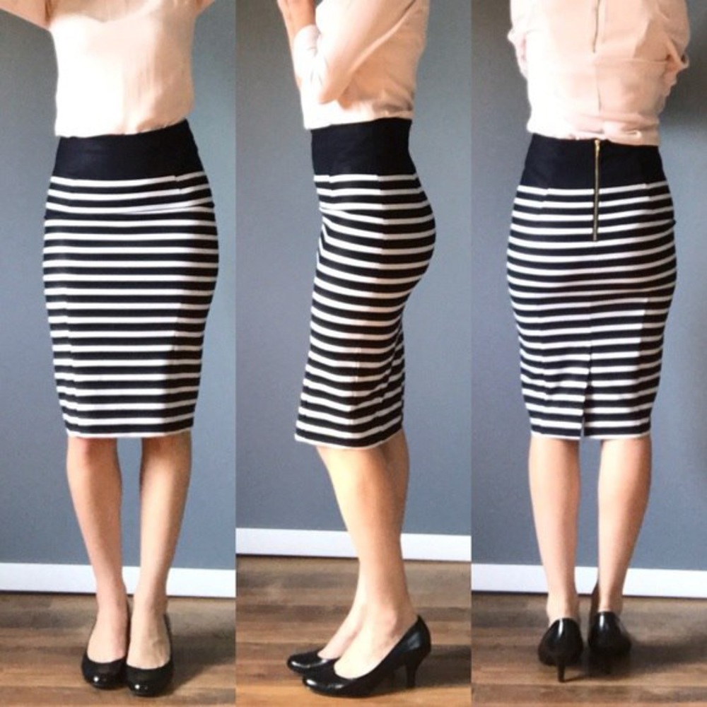 H&M dark blue skirt NWOT